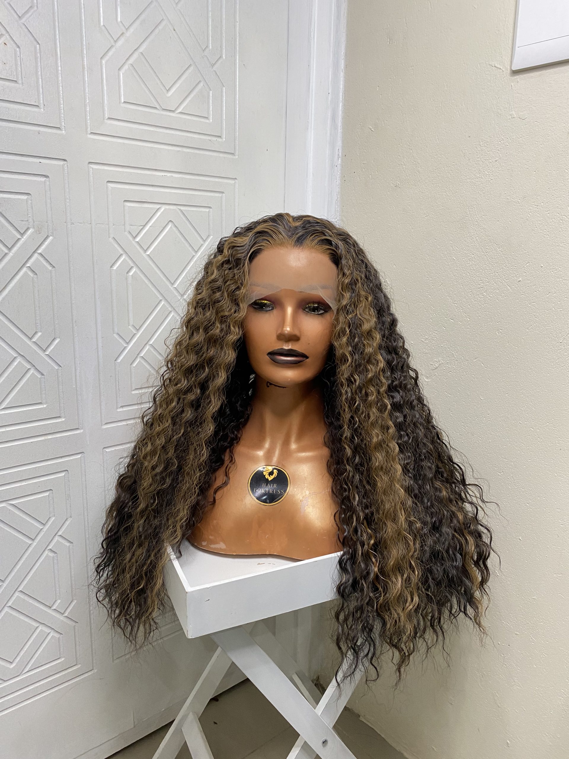 Miss Amber - Image 2